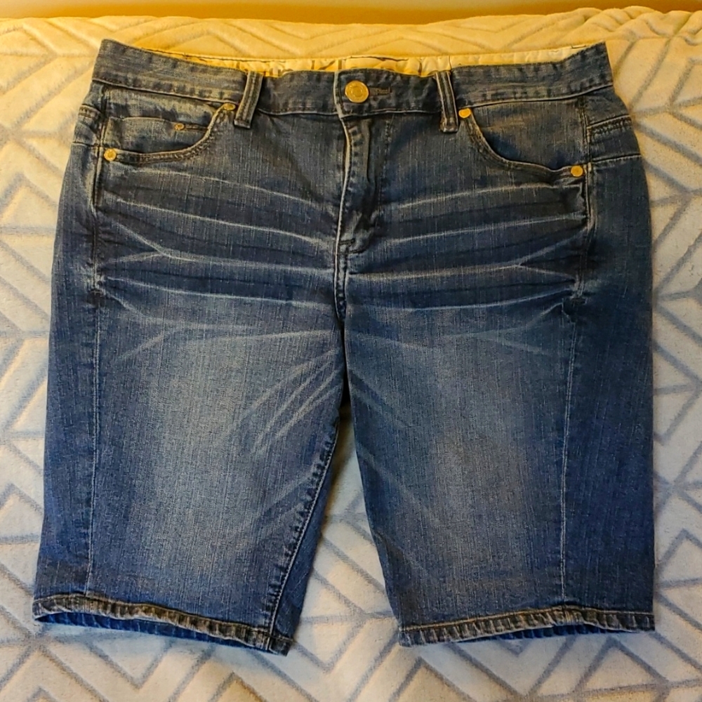CK one Calvin Klein Slouchy Slim Bermuda denim jean shorts